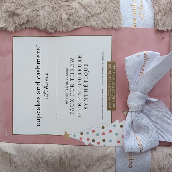Viral 🎥 Cupcakes and Cashmere Christmas Gingerbread House Throw, Faux Fur - Picture 2 of 9